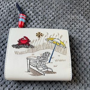 Tory Burch Bi-Fold Crab Wallet NWT